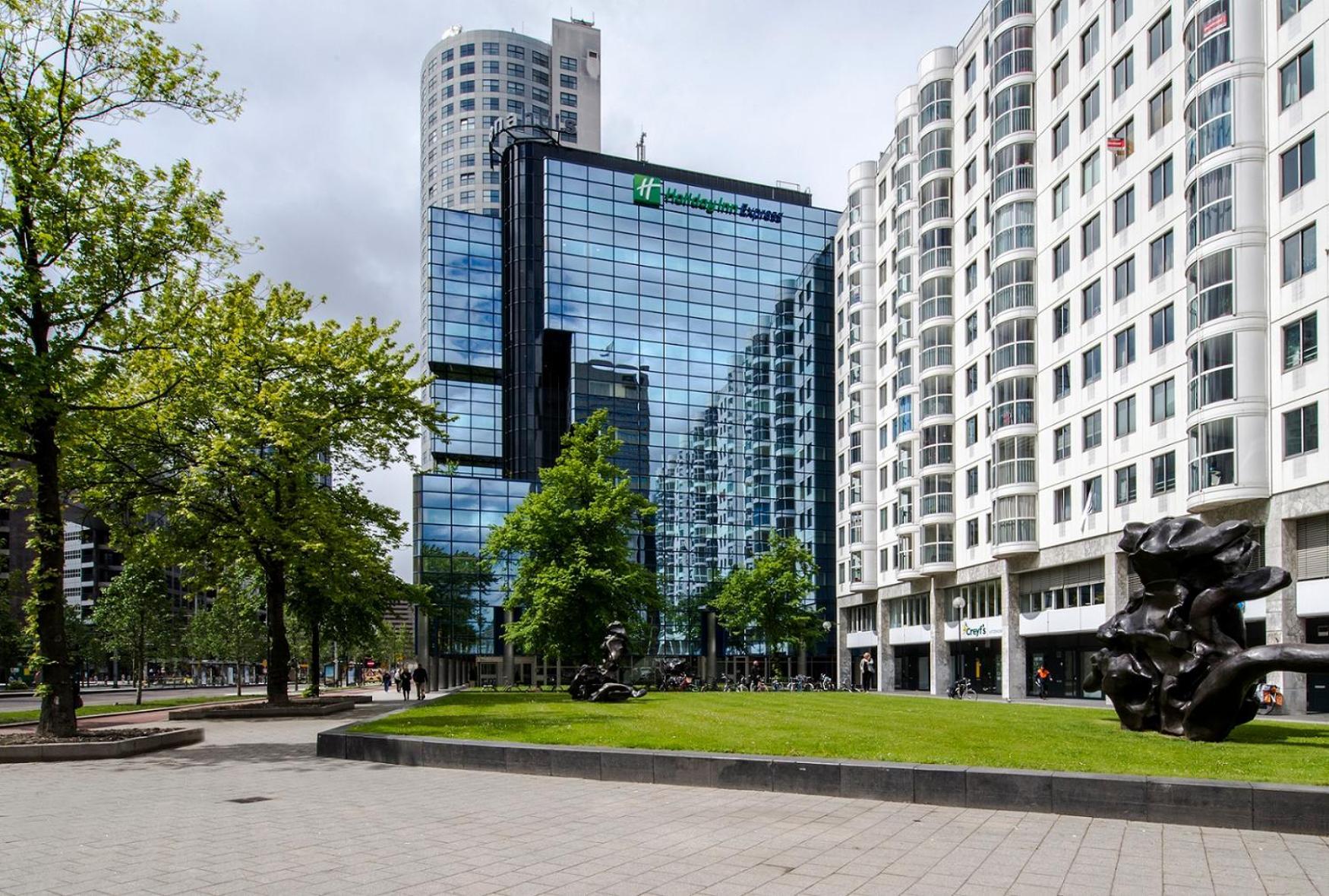 Holiday Inn Express Rotterdam - Central Station By Ihg Exterior photo