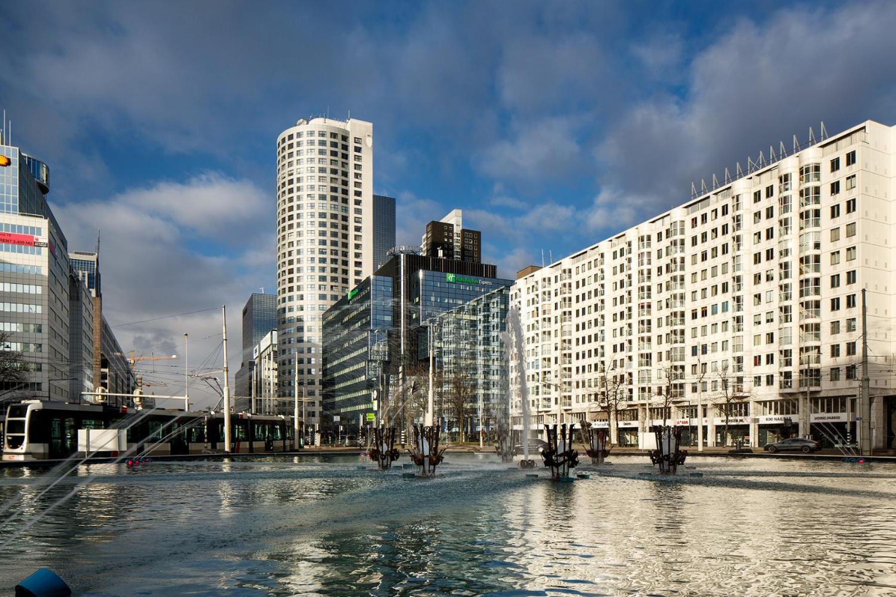 Holiday Inn Express Rotterdam - Central Station By Ihg Exterior photo