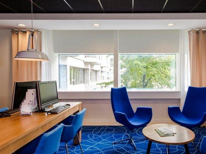 Holiday Inn Express Rotterdam - Central Station By Ihg Exterior photo