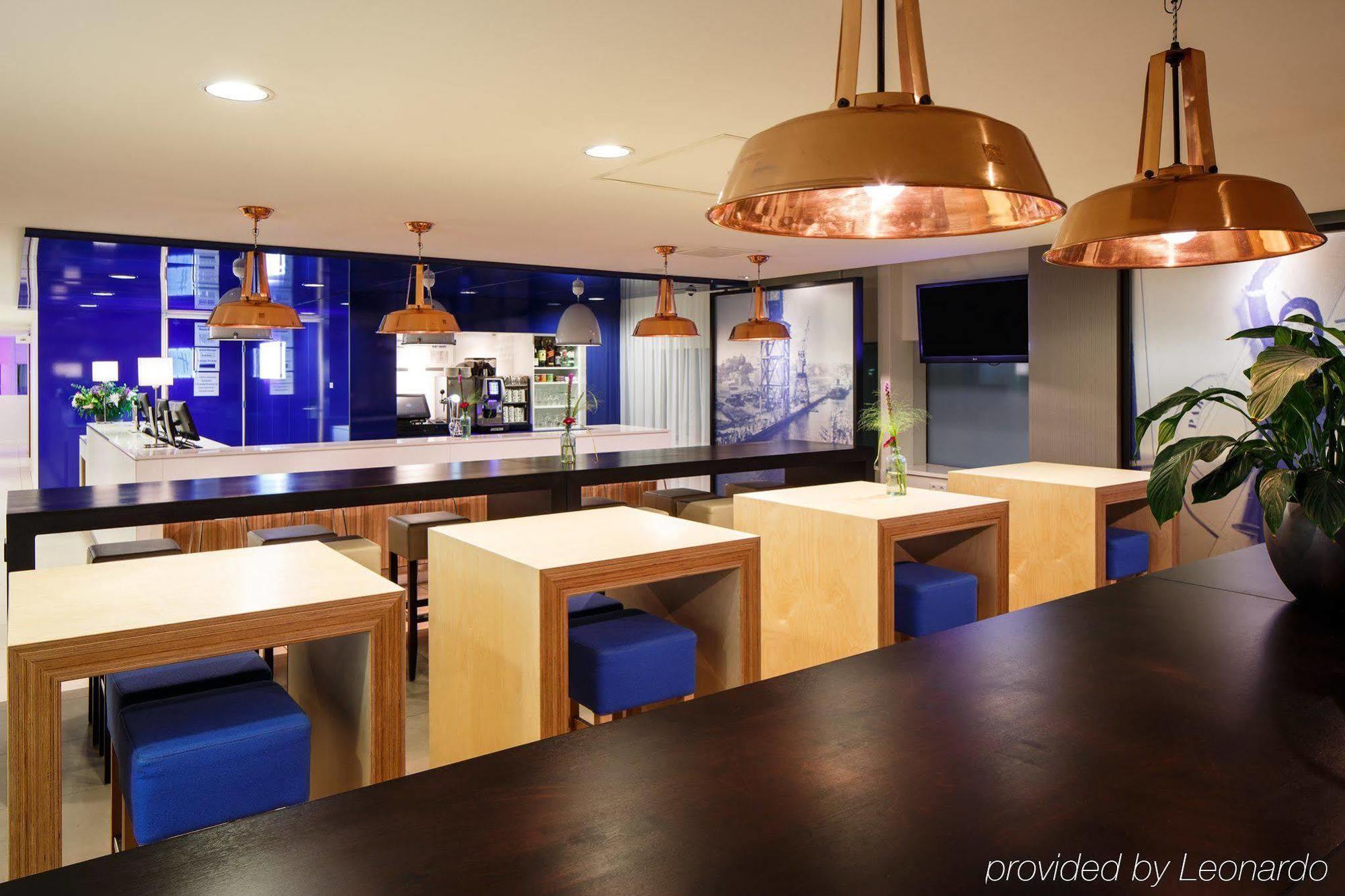 Holiday Inn Express Rotterdam - Central Station By Ihg Exterior photo