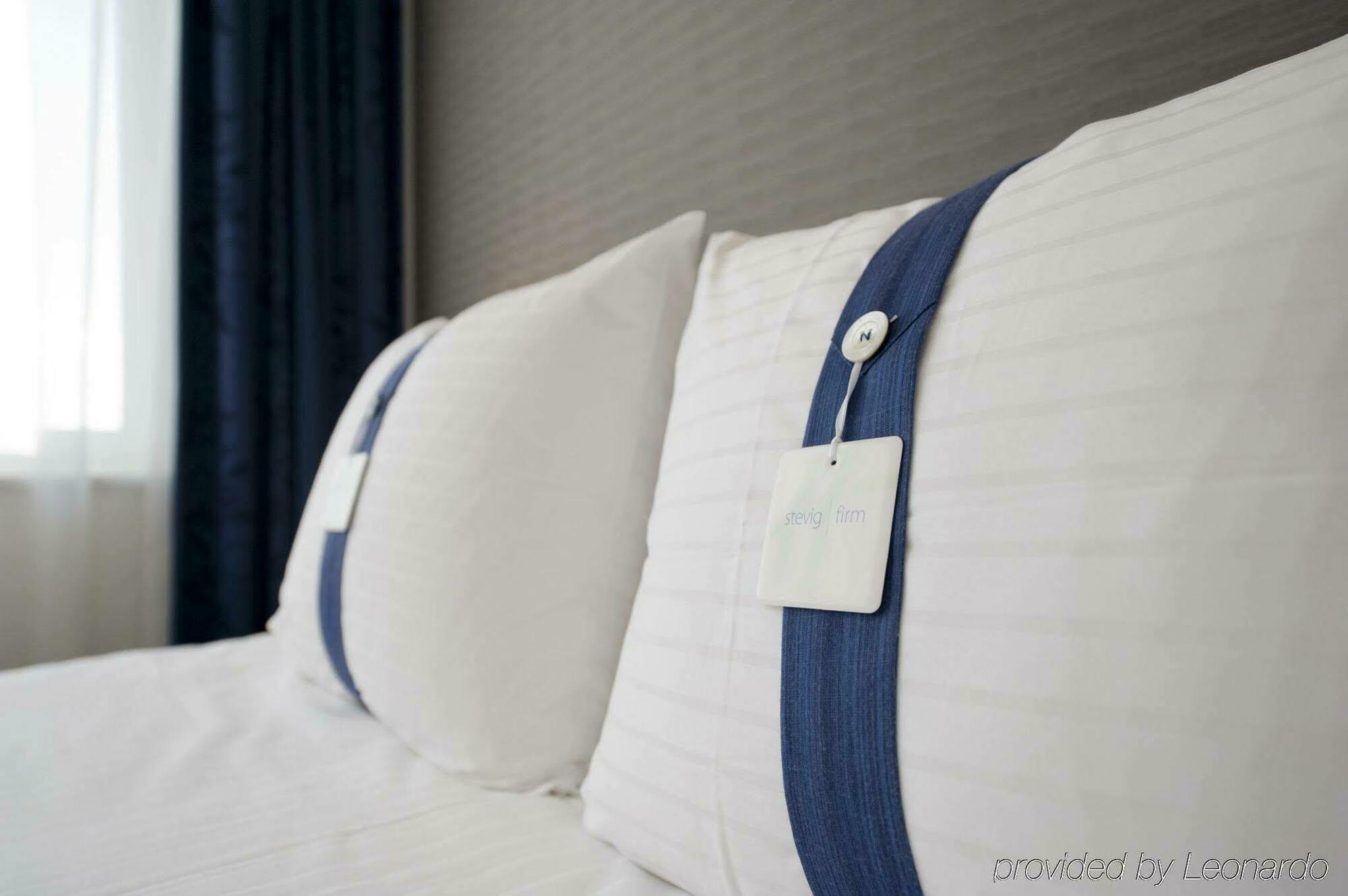Holiday Inn Express Rotterdam - Central Station By Ihg Exterior photo